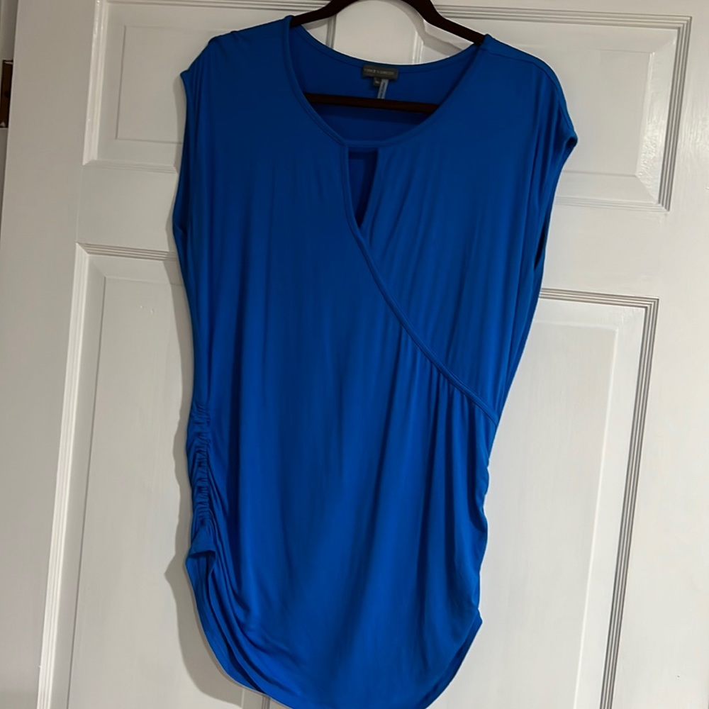 Vince Camaro top. Cotton.